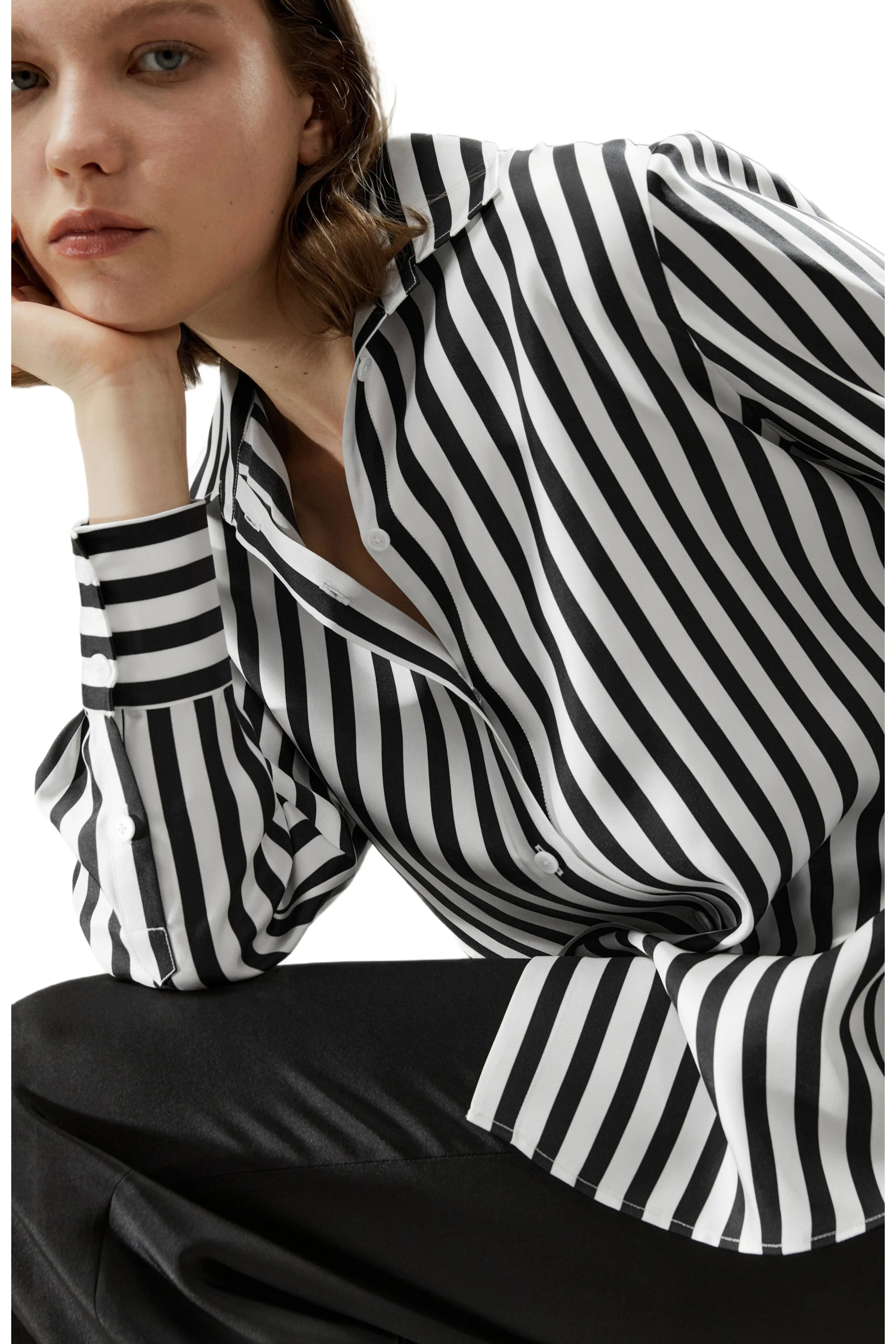 Fitted Cuff Button Up Striped Shirt