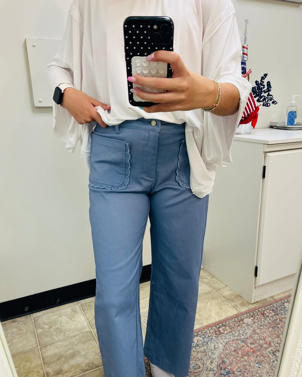 Stretch Mid-Rise Wide Leg Scalloped Patch Pocket