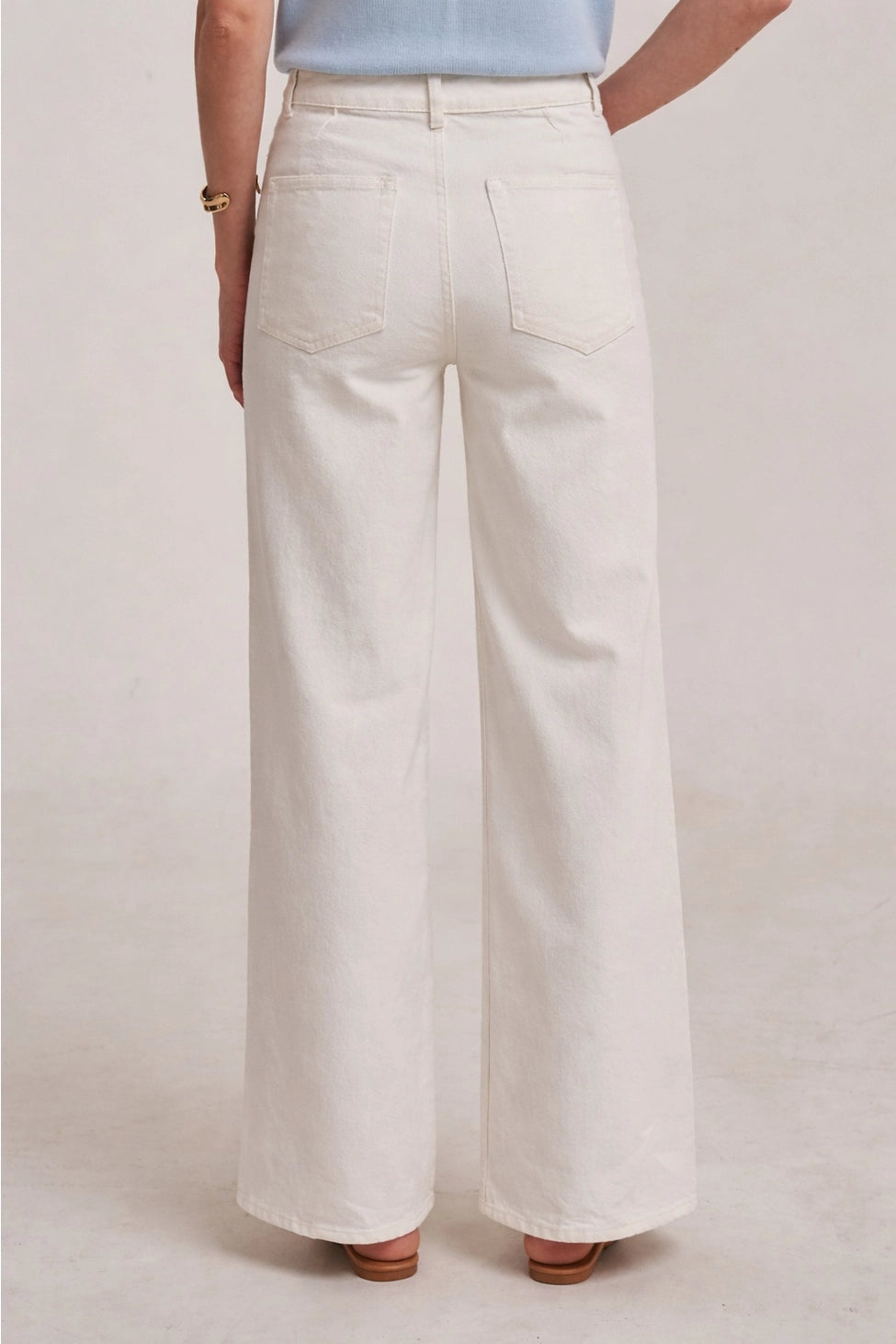 Mid Rise Wide Leg Pants with Scalloped Front Seam Detail