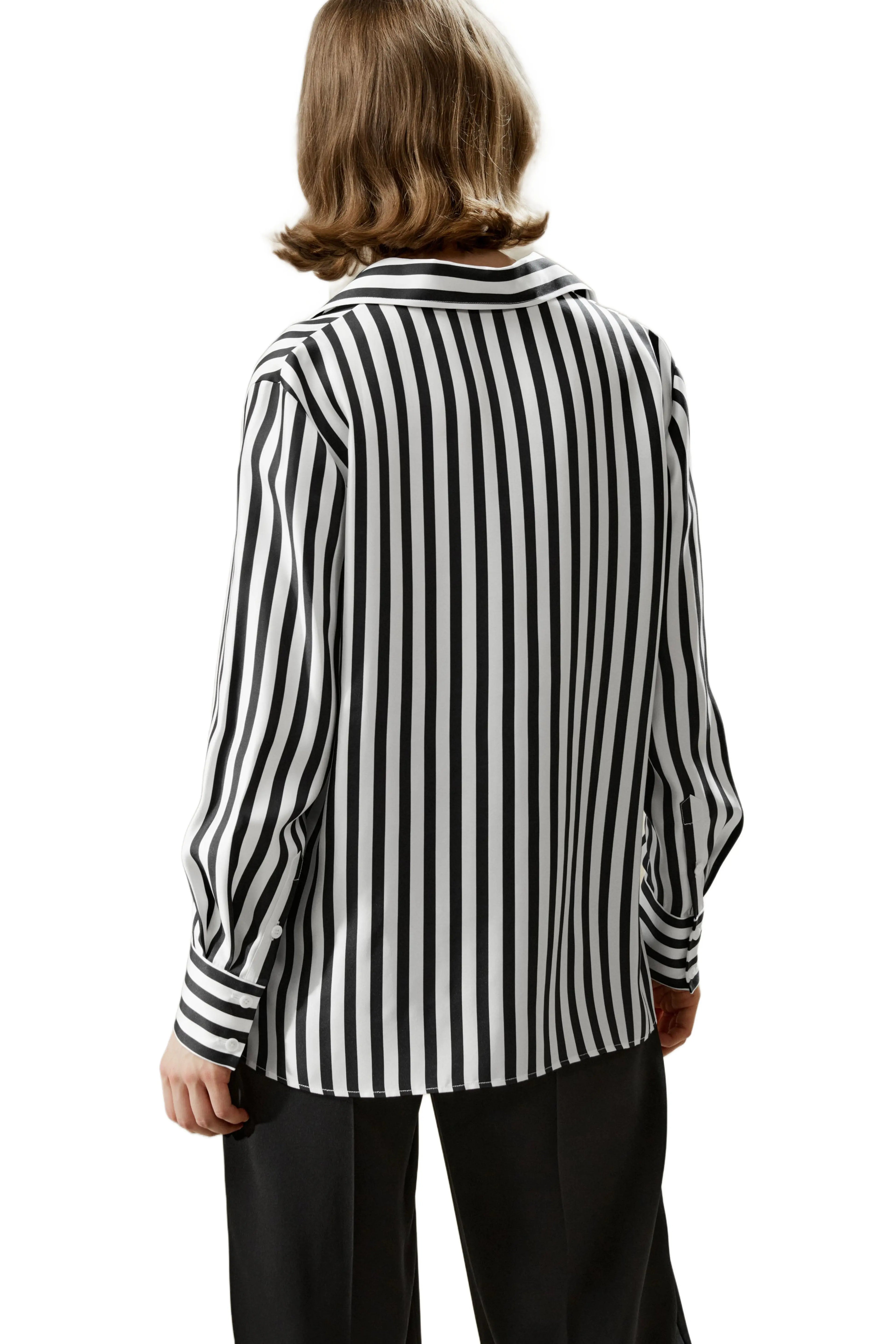 Fitted Cuff Button Up Striped Shirt