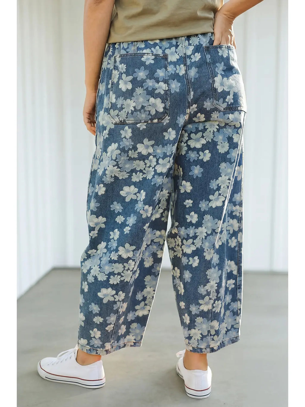 Dainty Floral Print Drawstring Barrel Jeans