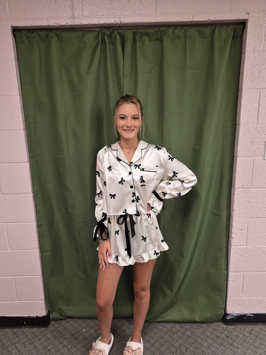 Velvet 2pc PJ Set - Ivory/Black Bows