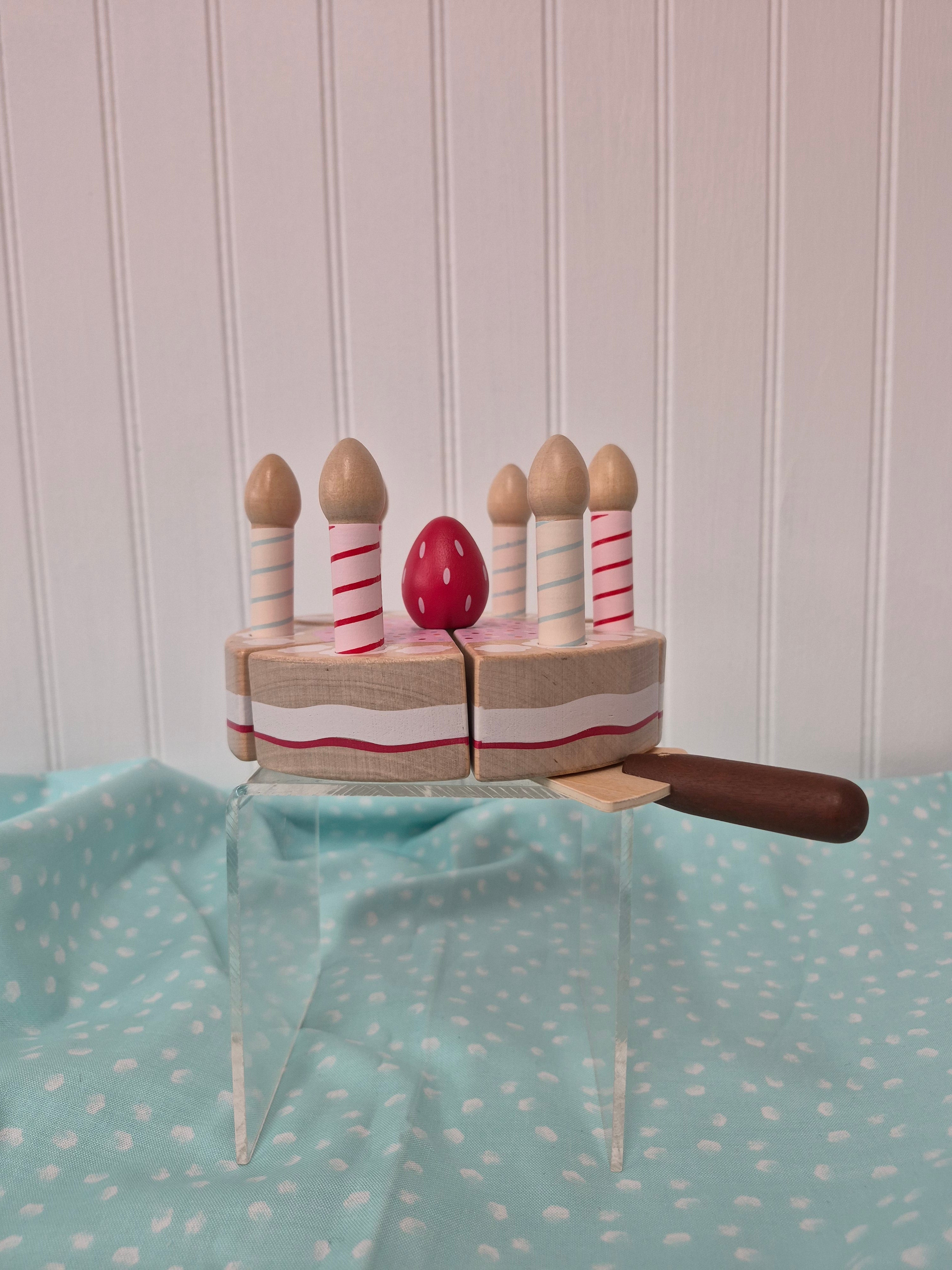 Sliceable Wooden B-Day Cake Toy