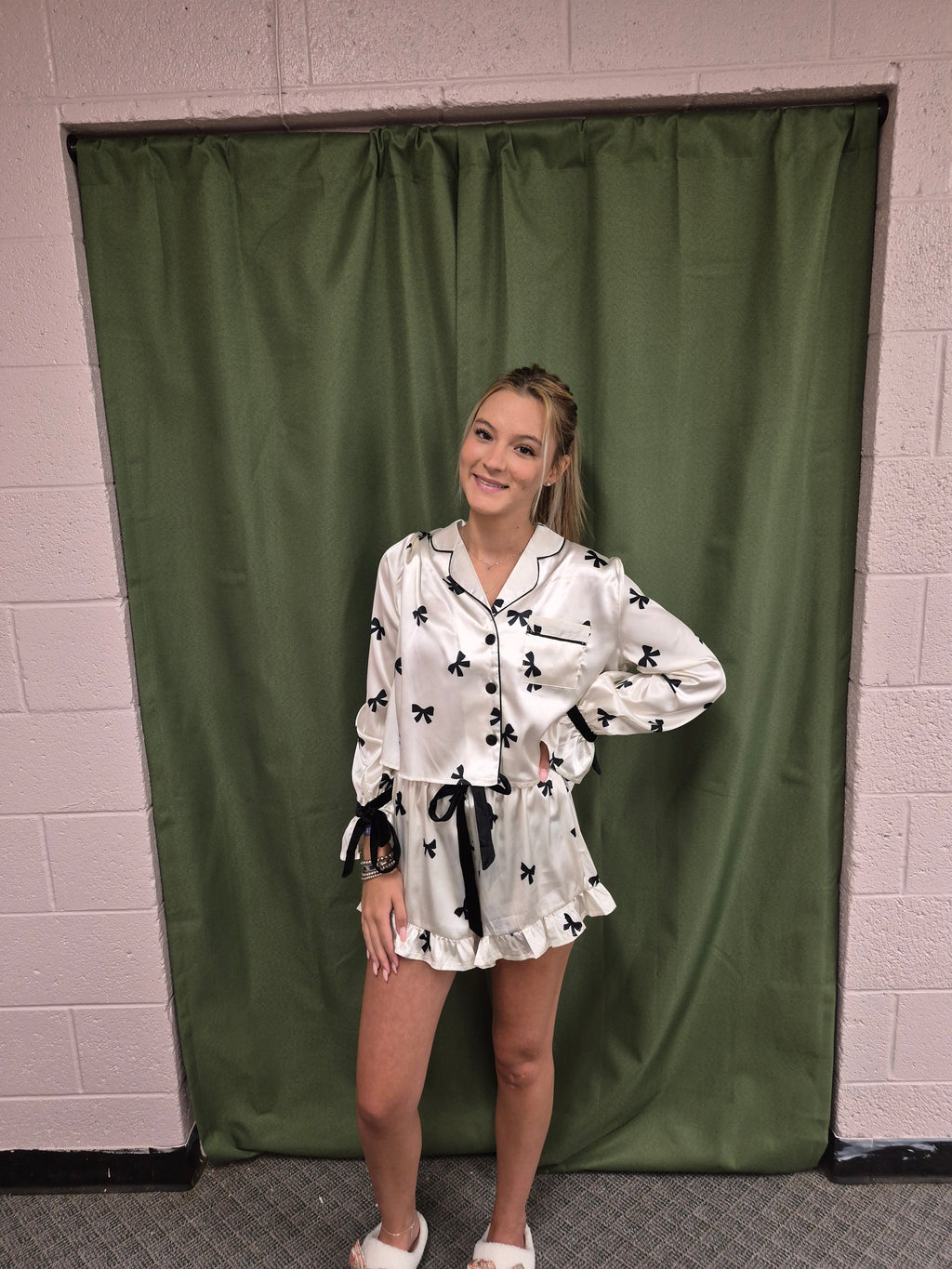 Velvet 2pc PJ Set - Ivory/Black Bows